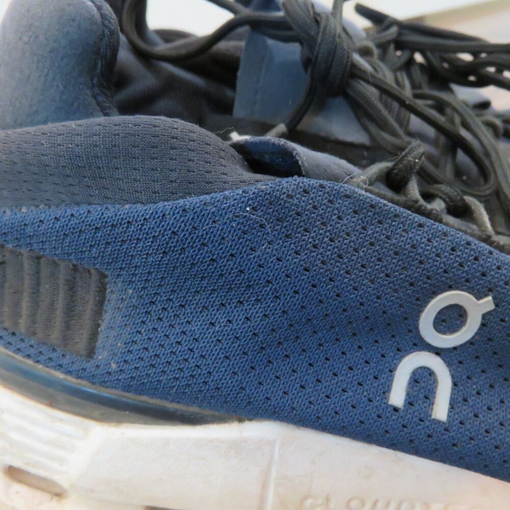 ON RUNNING On Cloud Cloudnova Athletic Navy White Sneaker Shoes - Size US 9.5 - Picture 4 of 13